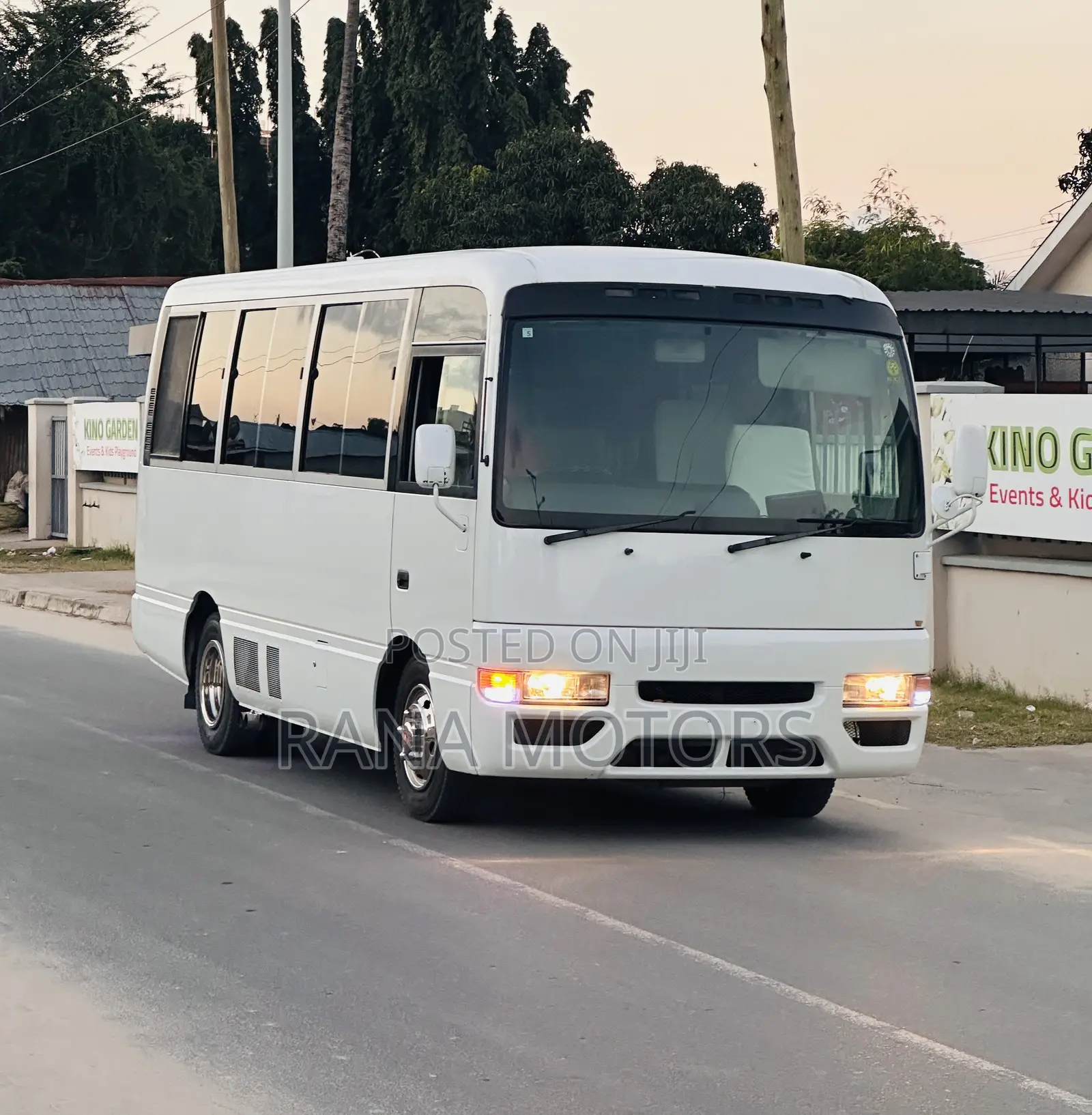 Nissan Civilian 2002 White