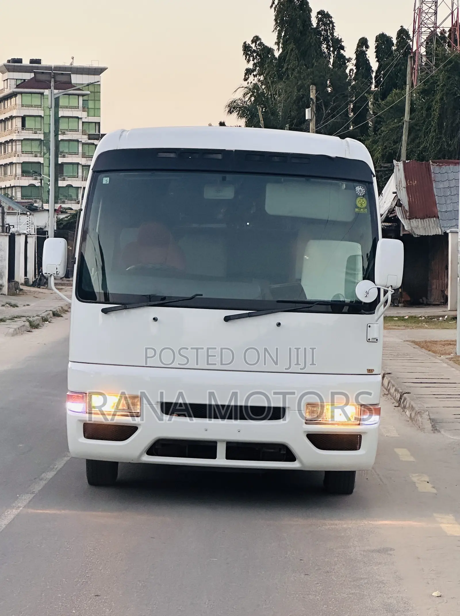 Nissan Civilian 2002 White