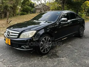 Mercedes-Benz C-Class 2011 Black