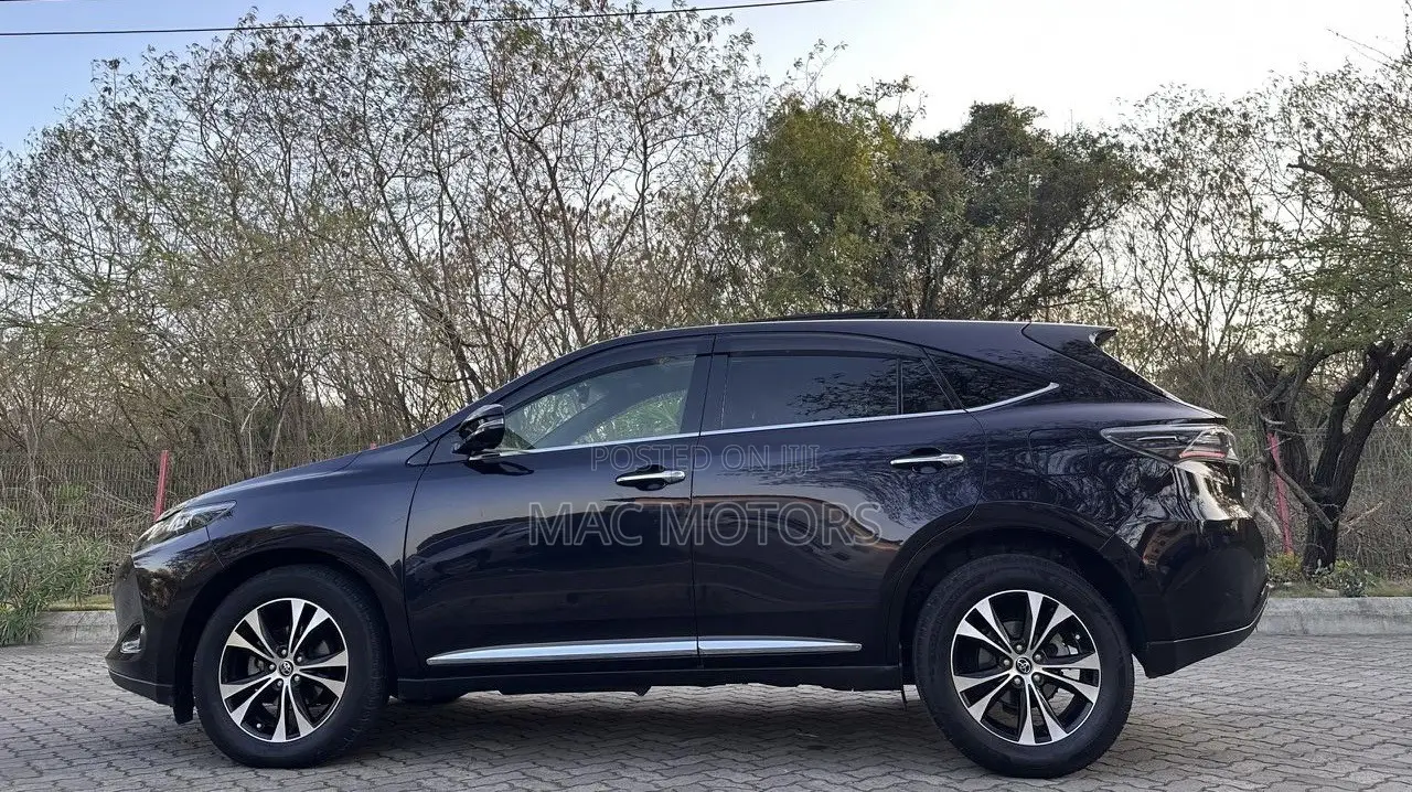Toyota Harrier 2016 Black