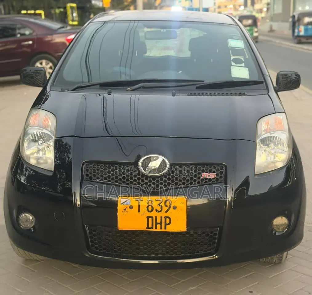 Toyota Vitz 1.5 FWD 5dr 2005 Black