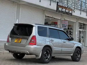 Subaru Forester 2004 Silver