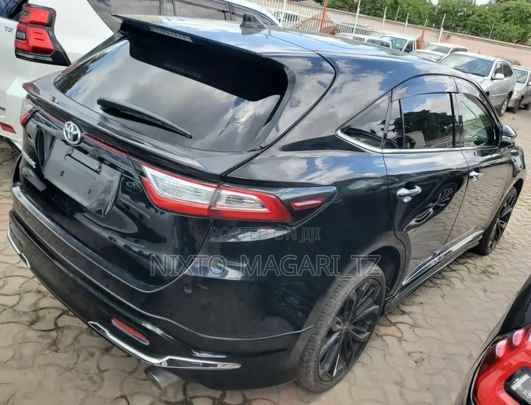 Toyota Harrier 2017 Matt Black