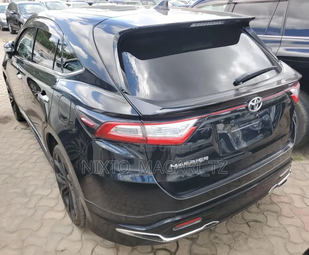Toyota Harrier 2017 Matt Black