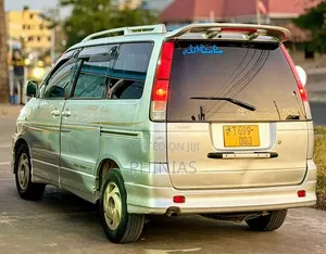 Toyota TownAce Noah 2000 Silver