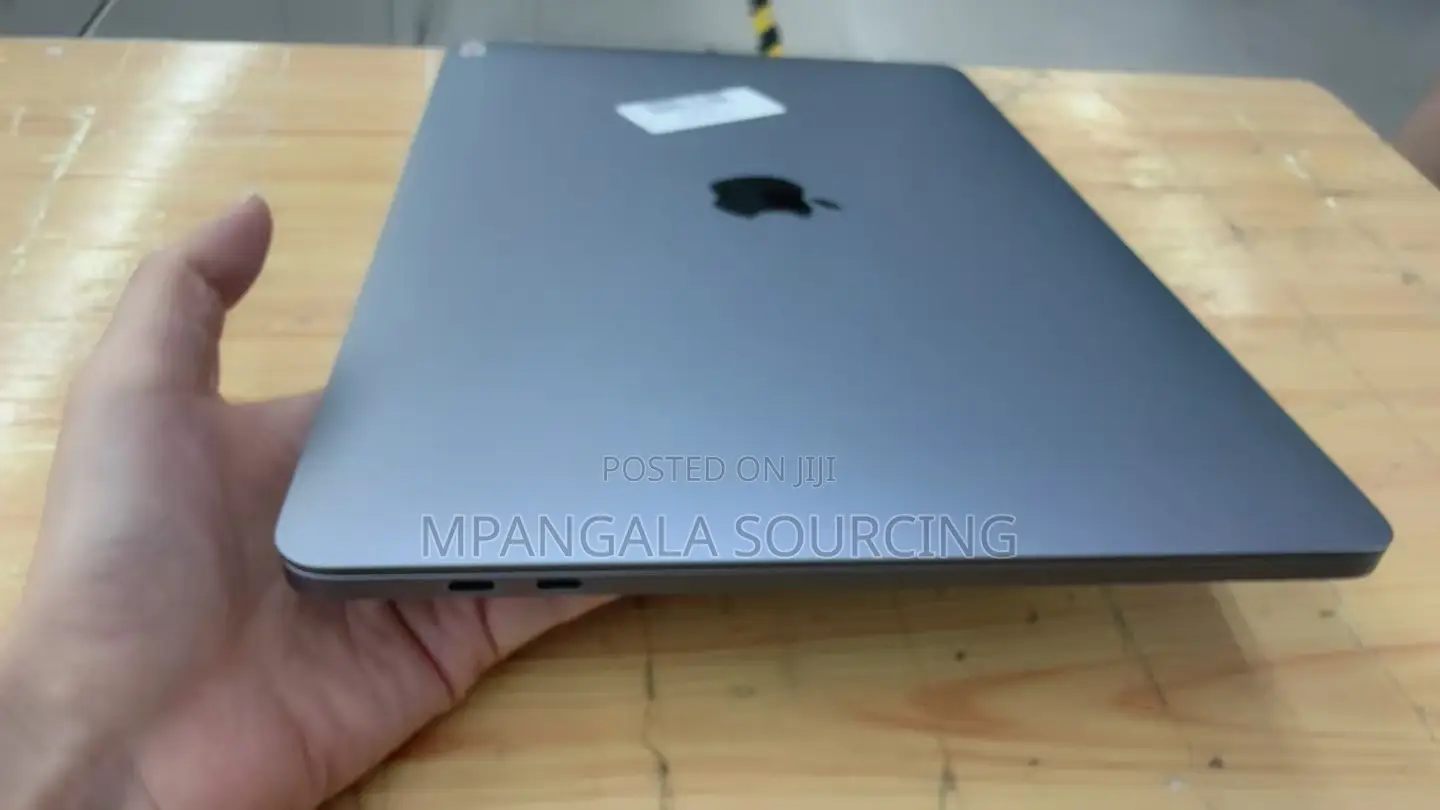 Laptop Apple MacBook Pro 2020 16GB Intel Core i5 SSD 512GB
