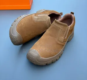 Simple Cat Boot