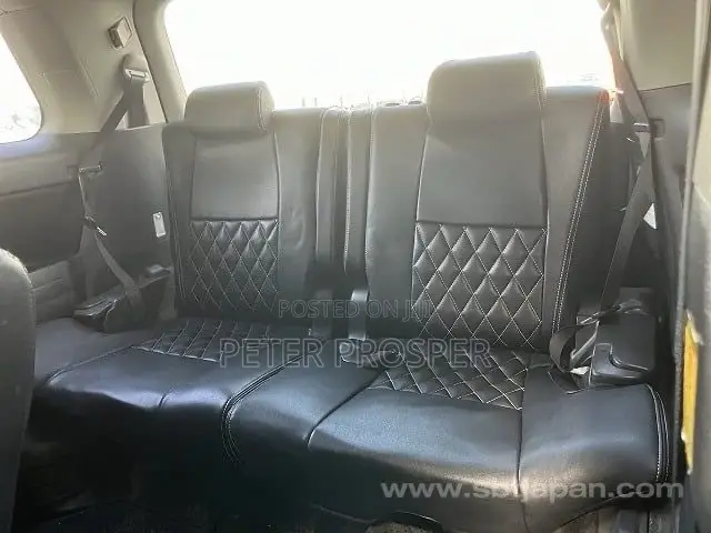 Toyota Vellfire X 2.4 FWD 8-Seater 2011 Purple