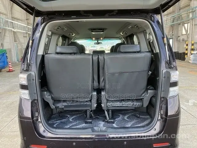 Toyota Vellfire X 2.4 FWD 8-Seater 2011 Purple