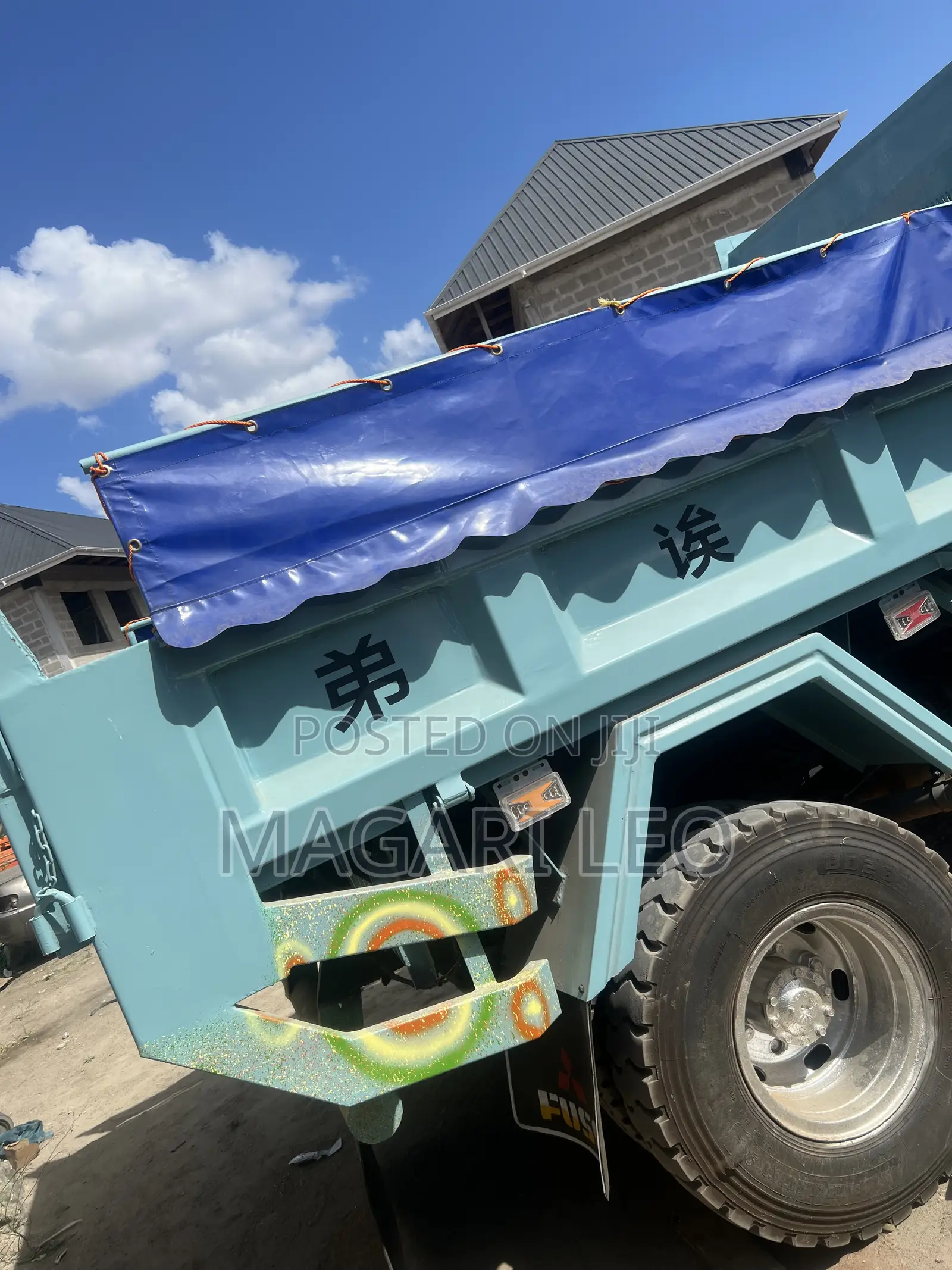 Mitsubishi Fuso Tipper