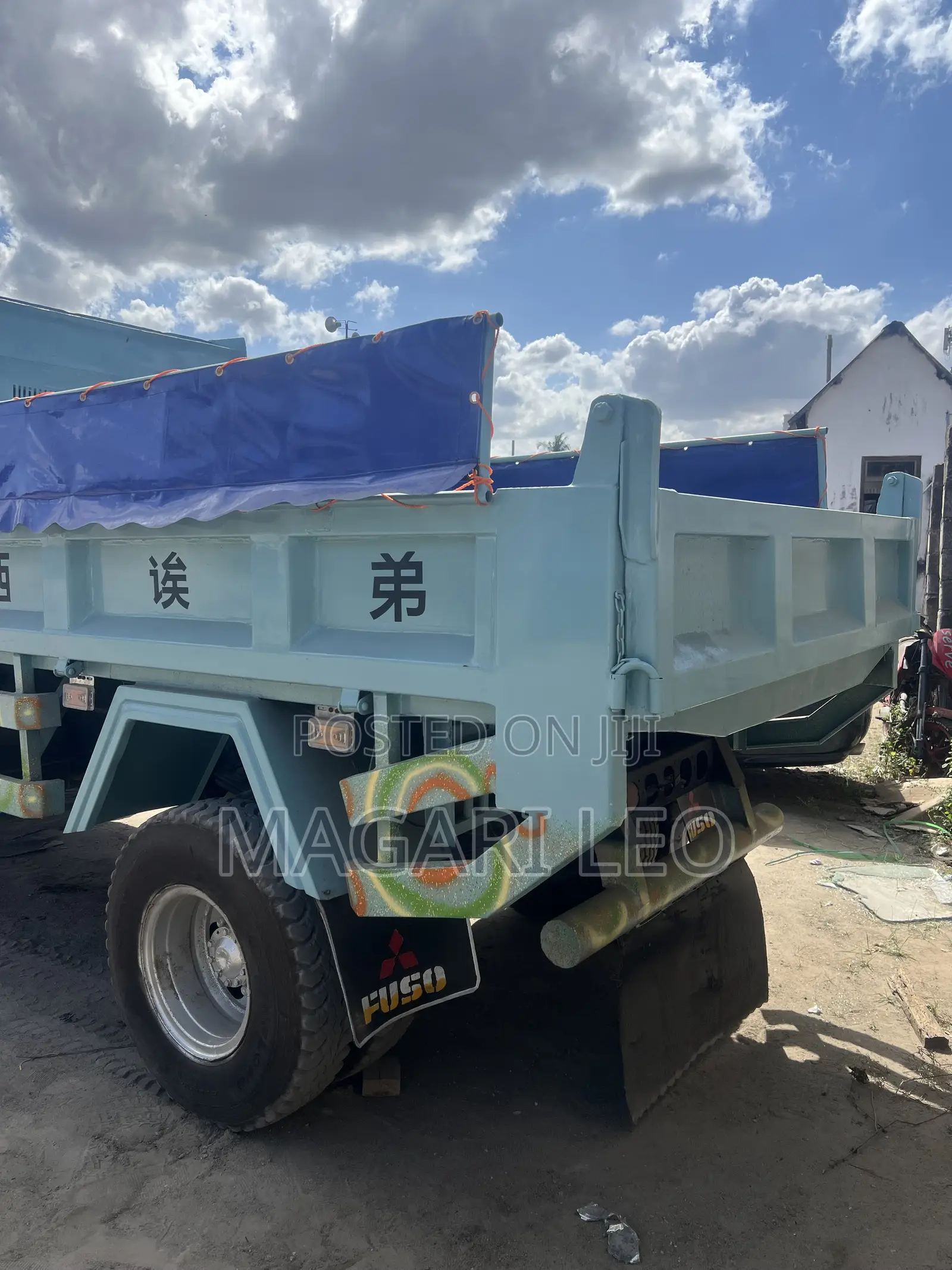 Mitsubishi Fuso Tipper