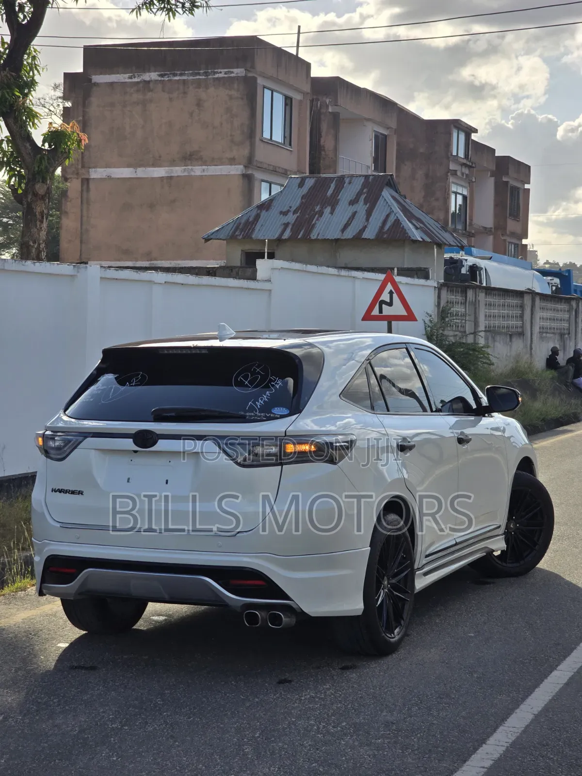 Toyota Harrier 2.0 4WD 2015 White