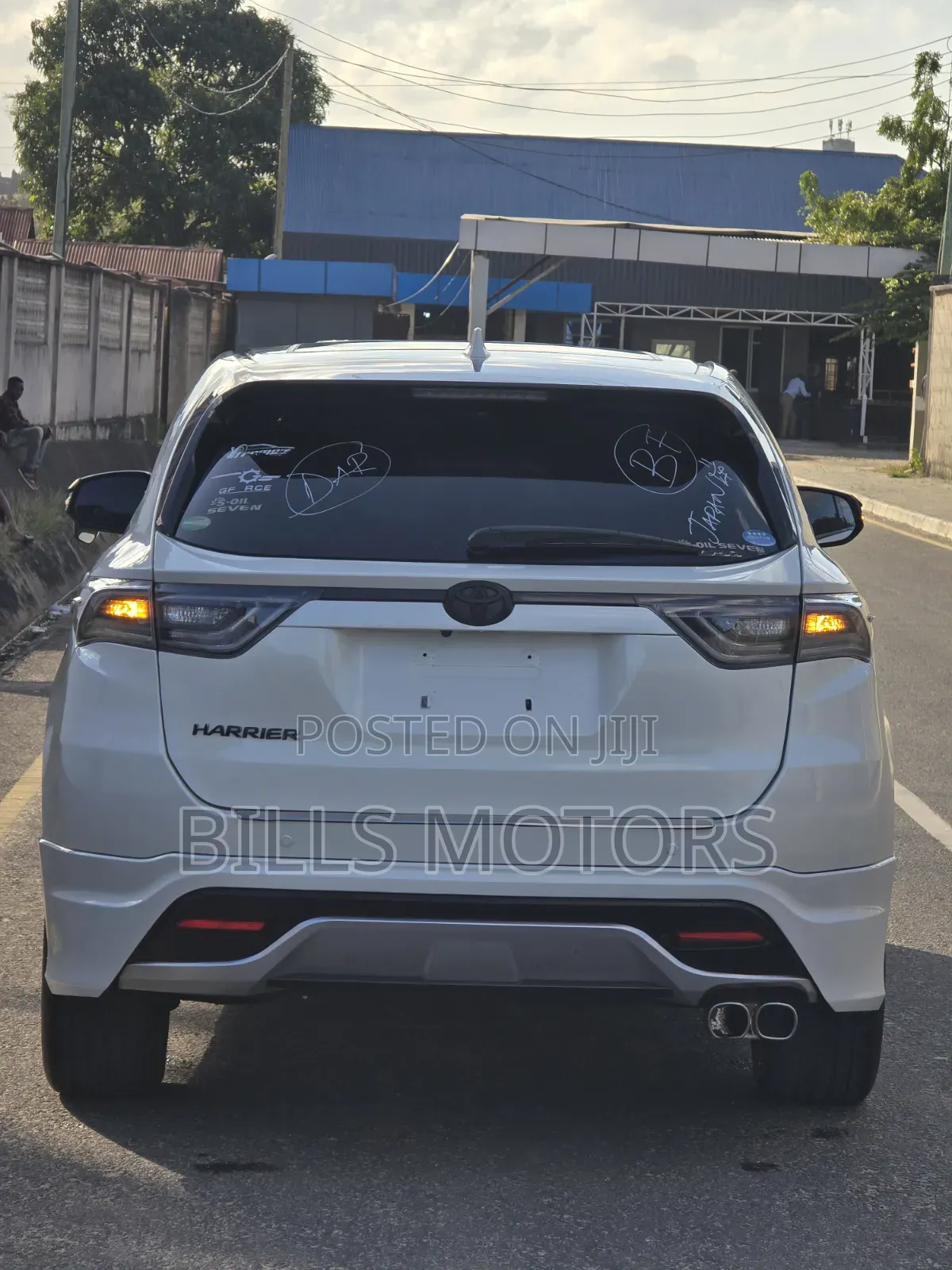 Toyota Harrier 2.0 4WD 2015 White
