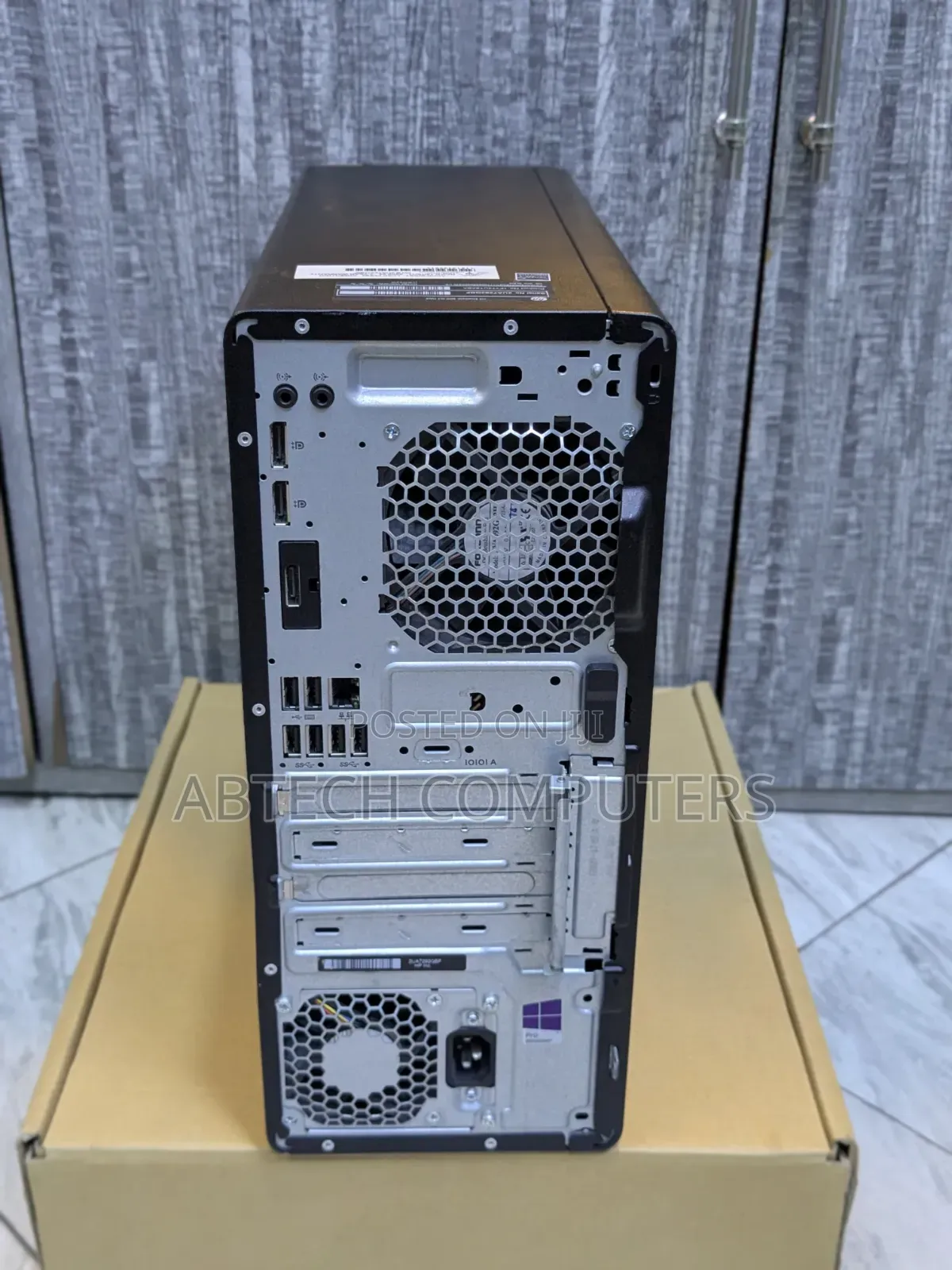 Desktop Computer HP EliteDesk 800 G3 8GB Intel Core i5 HDD 500GB