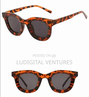 Leopard Print Dark Sun Glasses