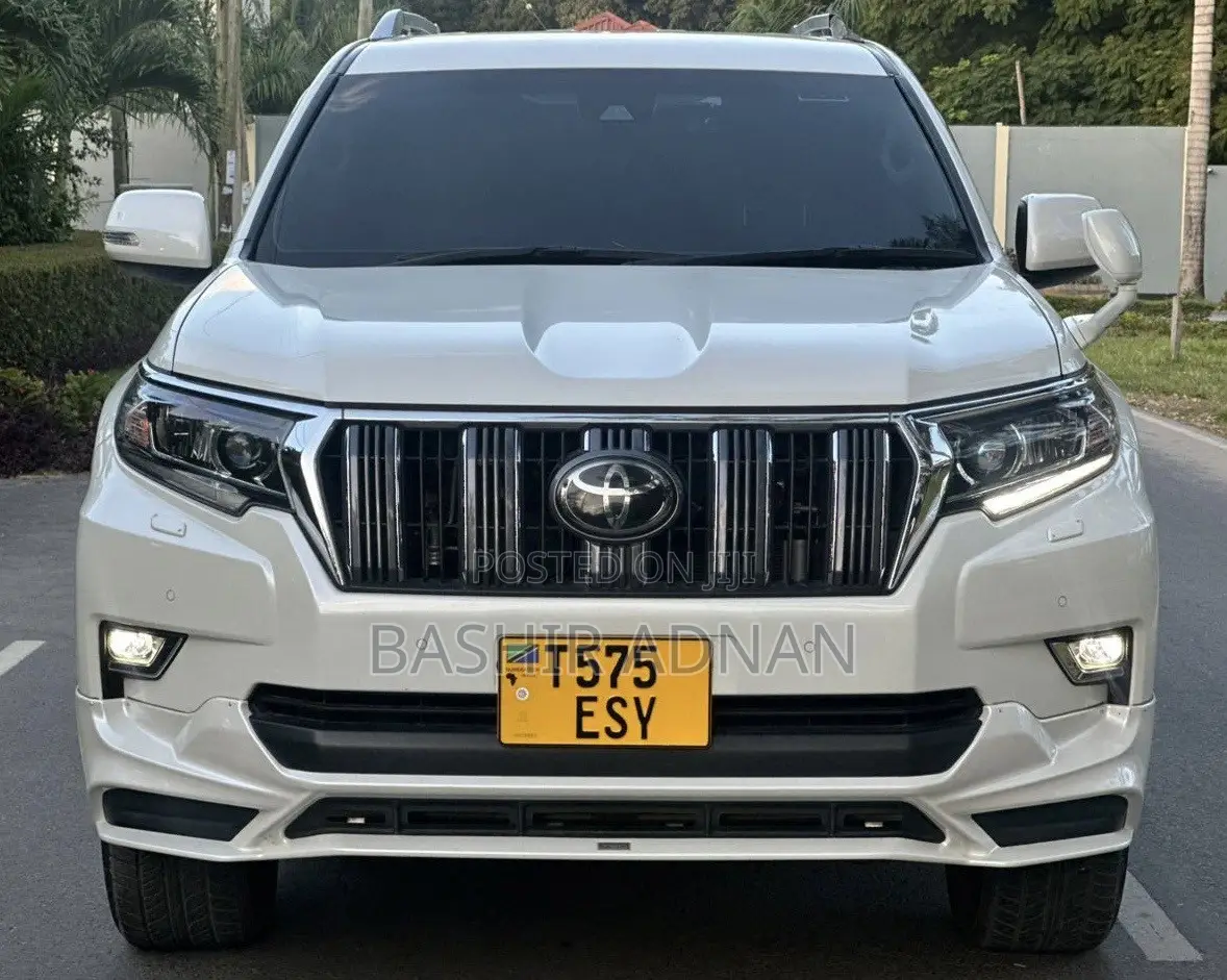 Toyota Land Cruiser Prado 2.8 2020 White