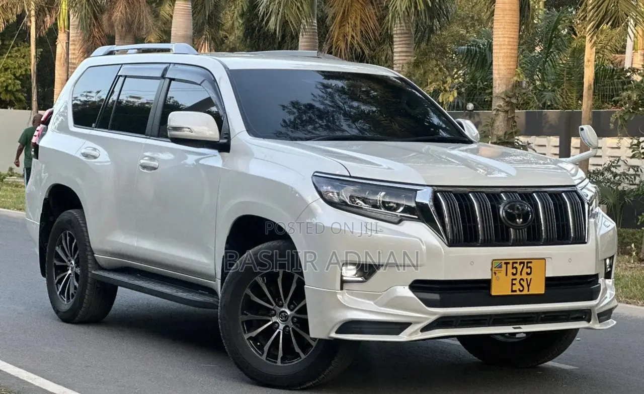 Toyota Land Cruiser Prado 2.8 2020 White