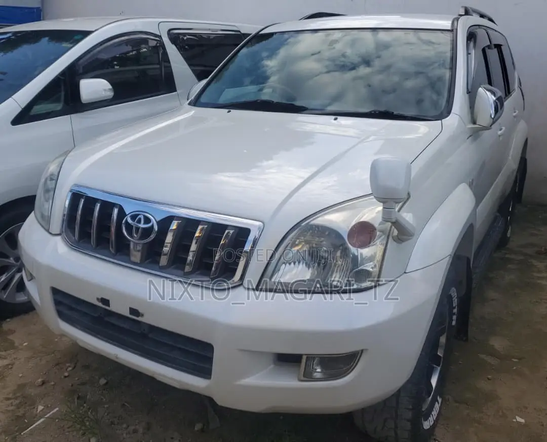 Toyota Land Cruiser Prado 2006 White