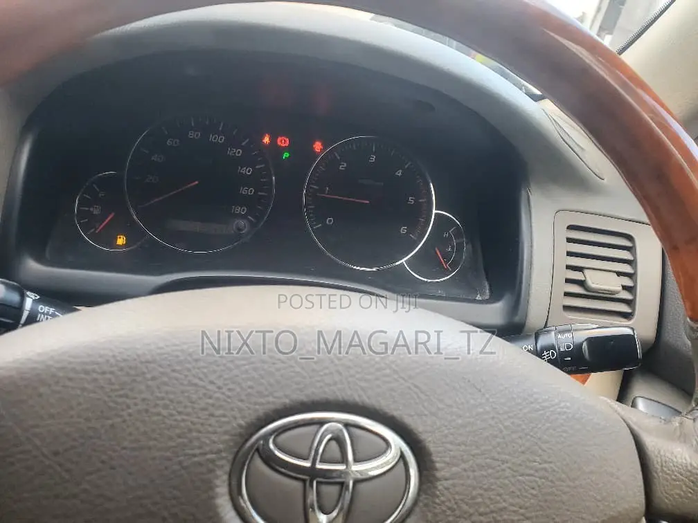 Toyota Land Cruiser Prado 2006 White