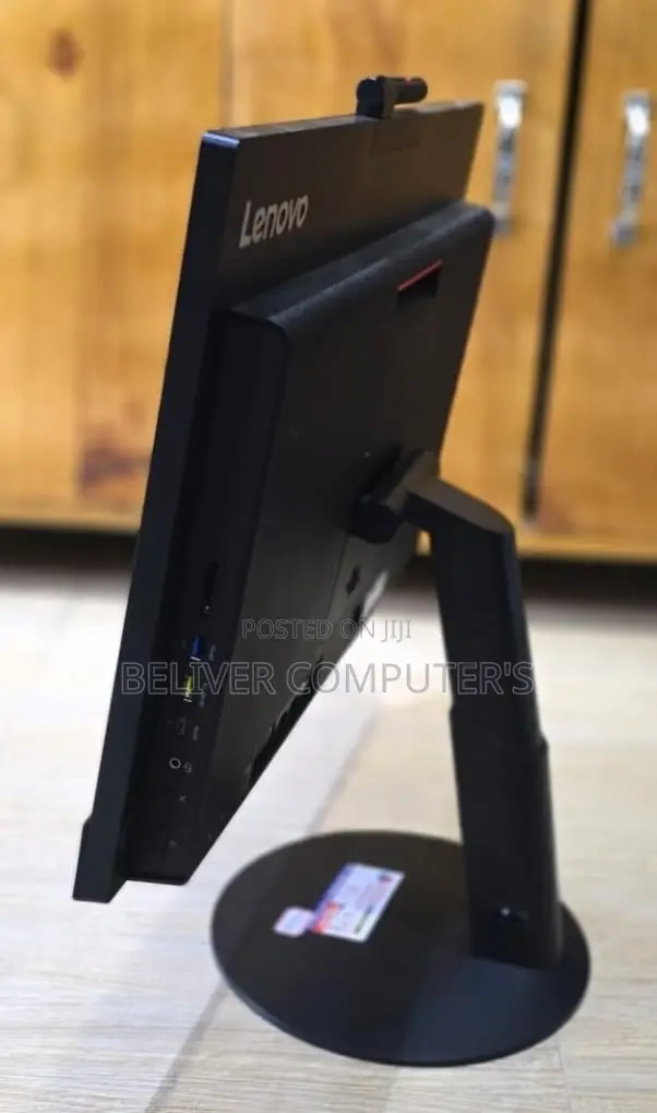 Desktop Computer Lenovo ThinkCentre M920s 8GB Intel Core i5 SSD 512GB