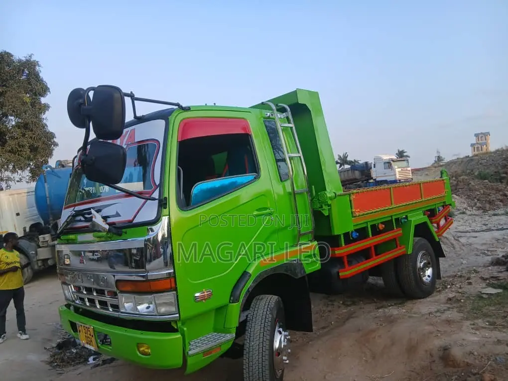 Mitsubishi Fuso Tipper