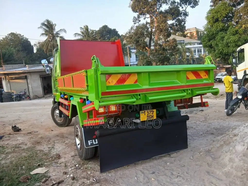 Mitsubishi Fuso Tipper