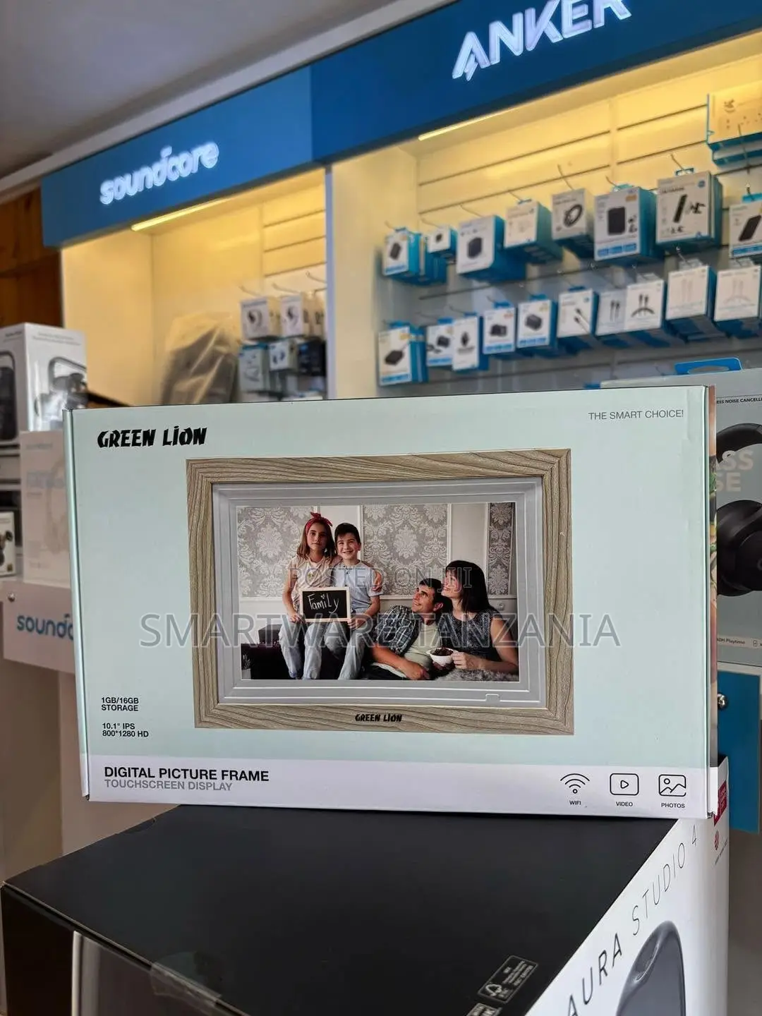 Green Lion Digital Picture Frame 10.1 Inch IPS Touchscreen Display