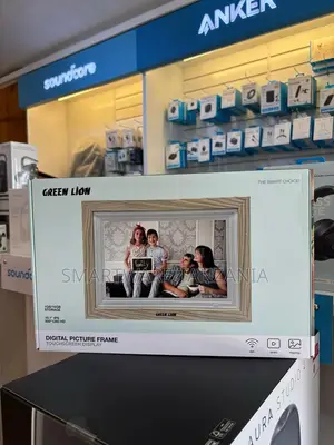 Green Lion Digital Picture Frame 10.1 Inch IPS Touchscreen Display