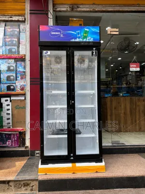 Homebase Showcase  Fridge 560l