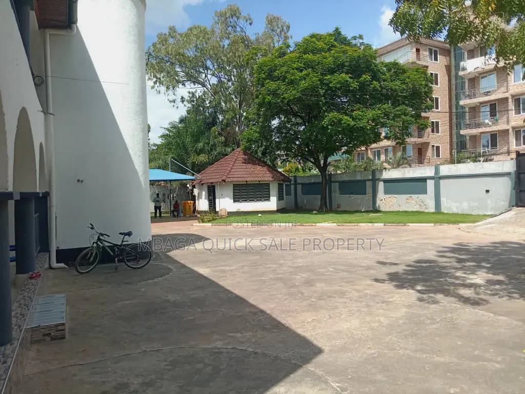 4bdrm House in Mikocheni for rent
