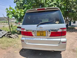 Toyota Alphard 2005 Silver