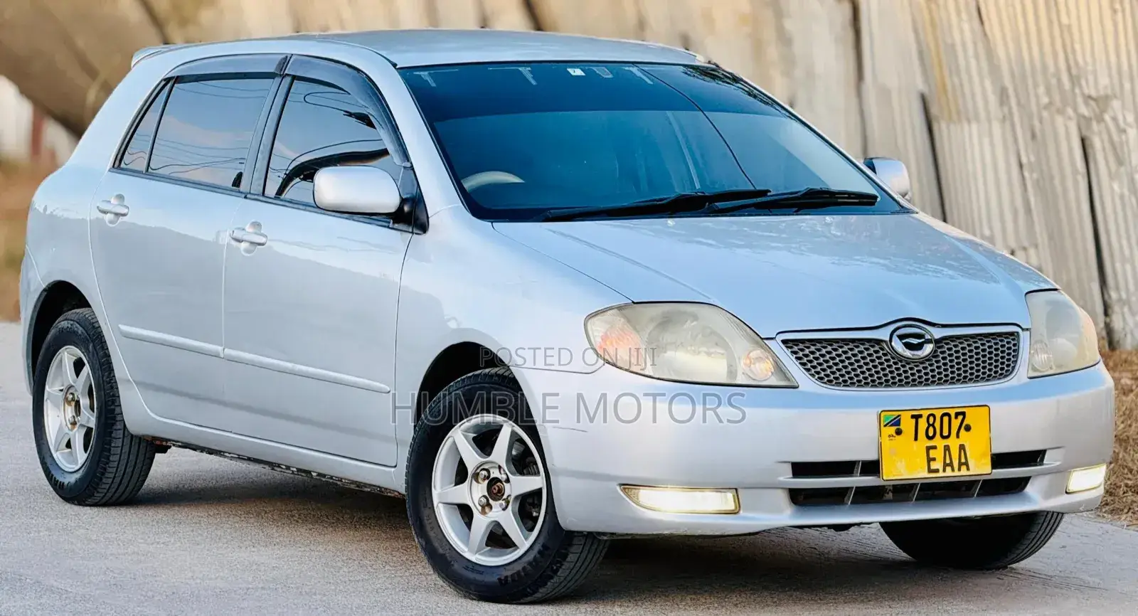 Toyota Corolla RunX 2002 Silver