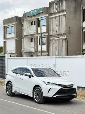 Toyota Harrier 2021 White
