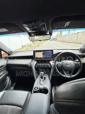 Toyota Harrier 2021 White