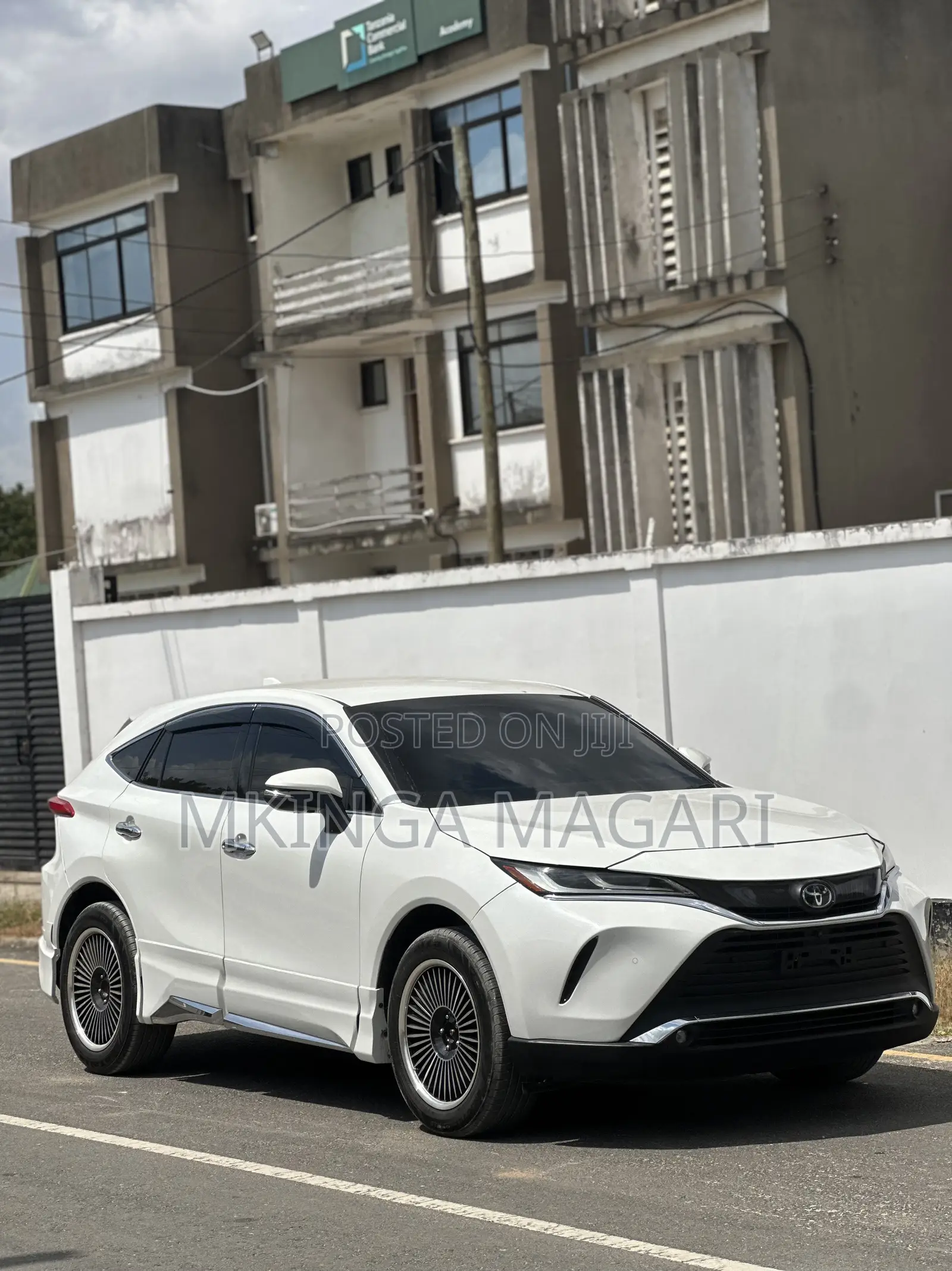 Toyota Harrier 2021 White