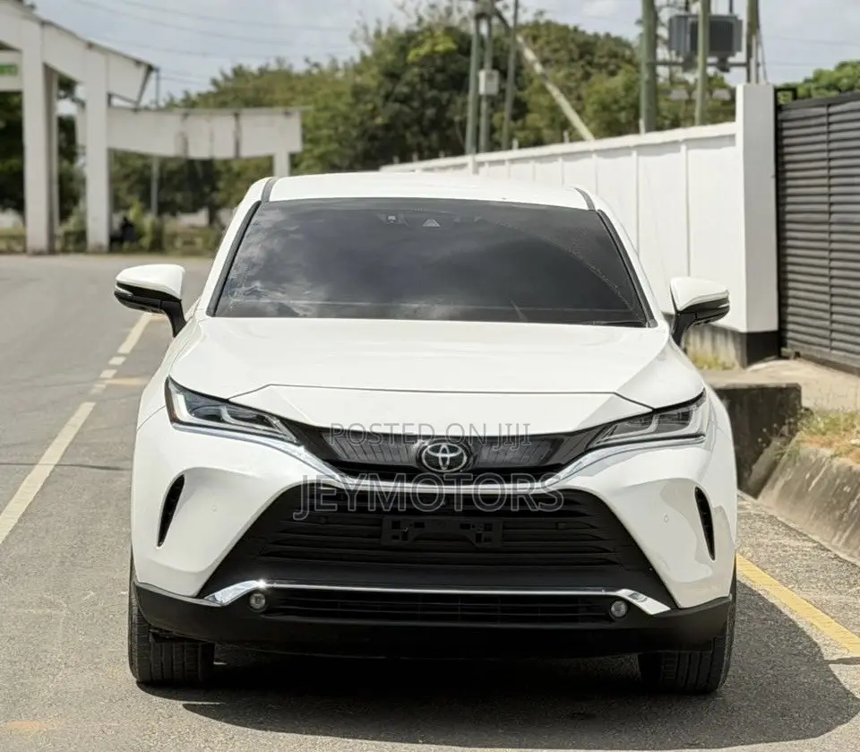 Toyota Harrier 2021 White