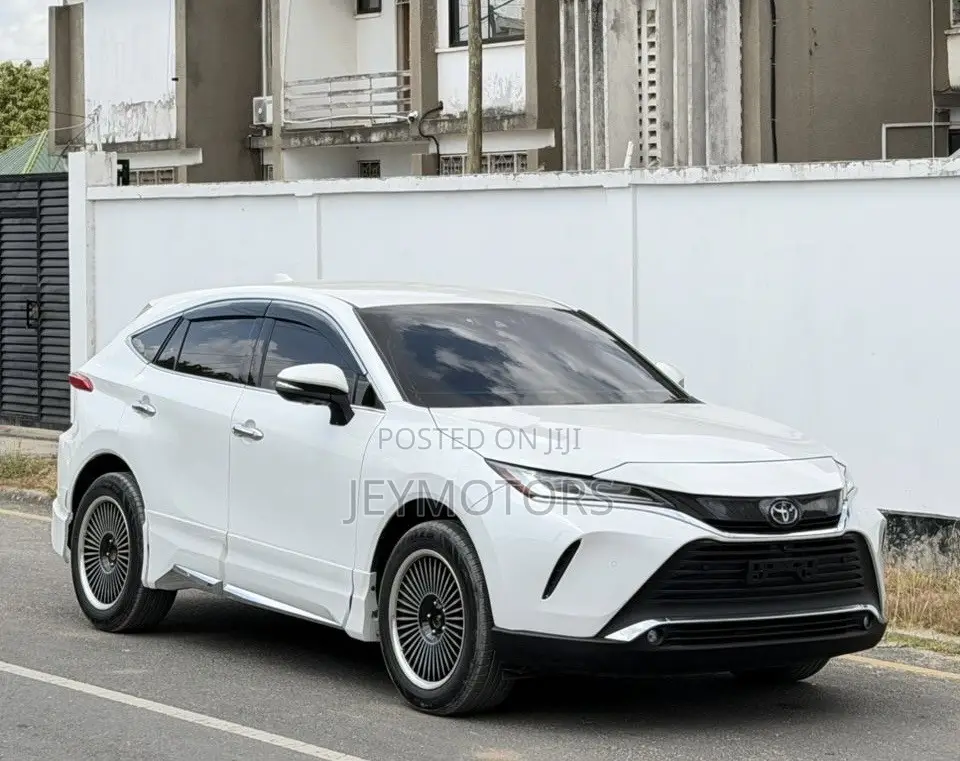 Toyota Harrier 2021 White