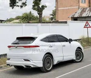Toyota Harrier 2021 White