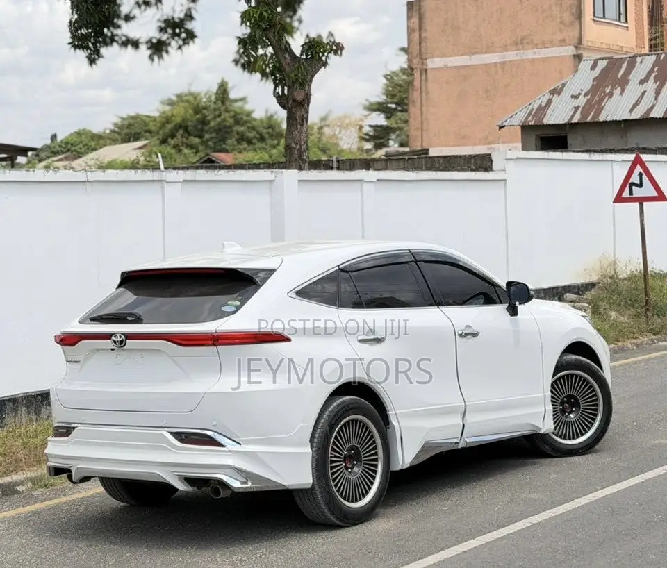 Toyota Harrier 2021 White