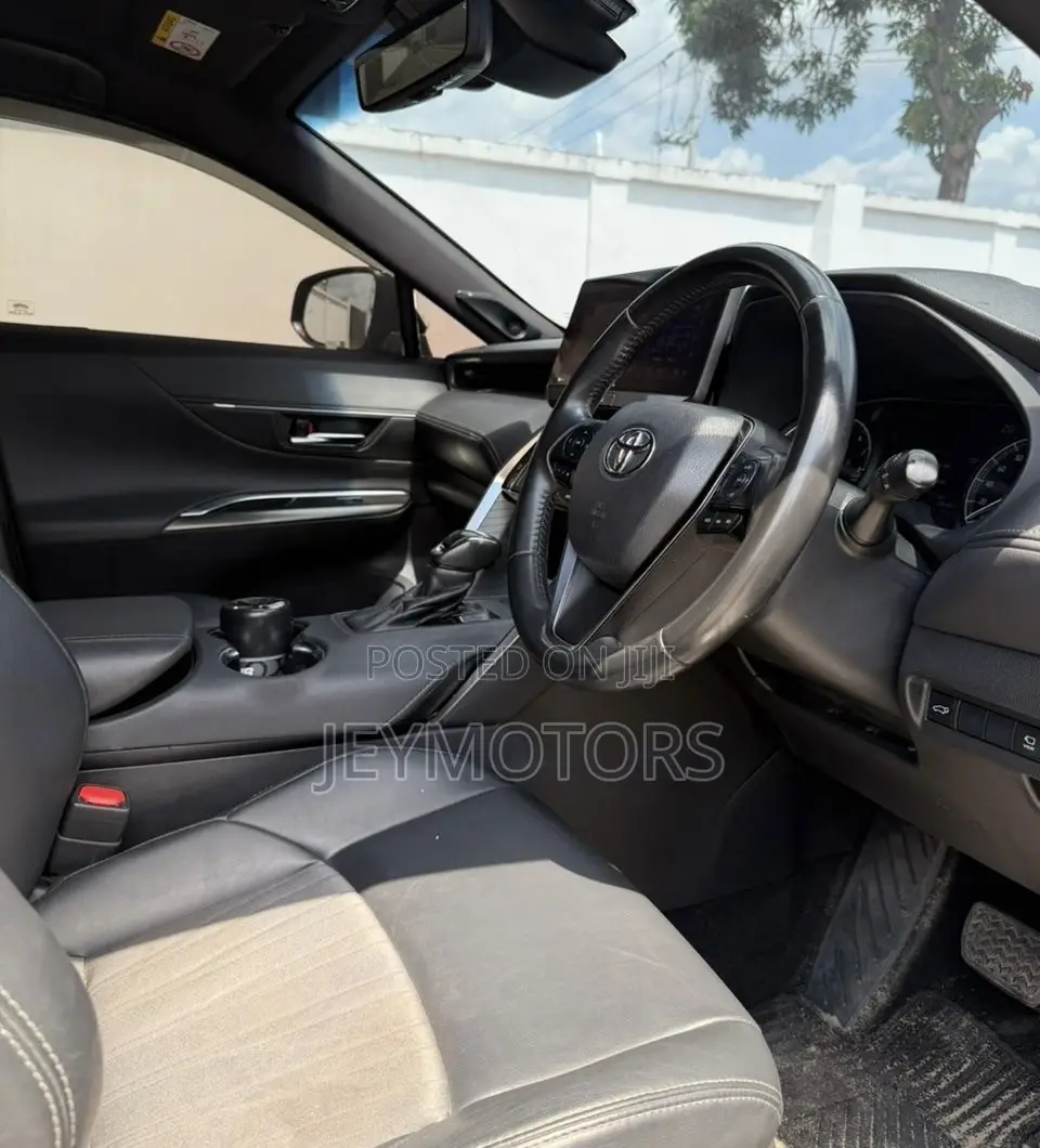 Toyota Harrier 2021 White