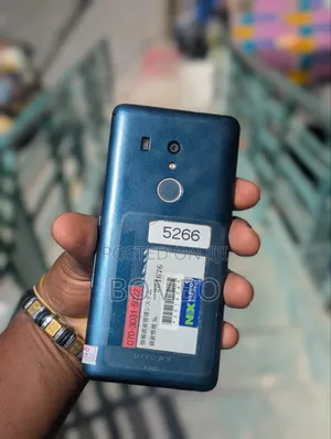Fujitsu Arrow Be3 F-02L 32 GB Blue