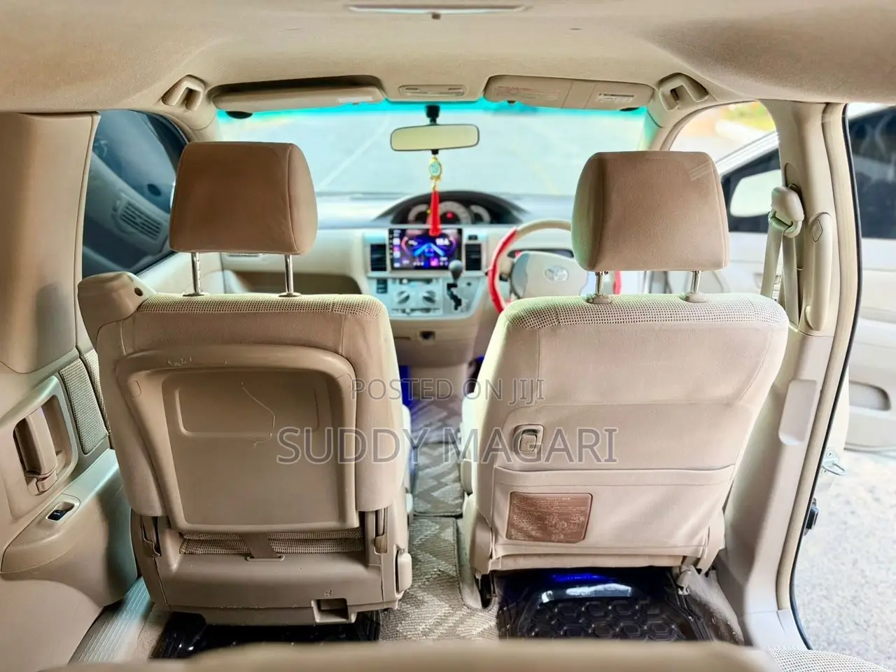 Toyota Raum 2004 Silver