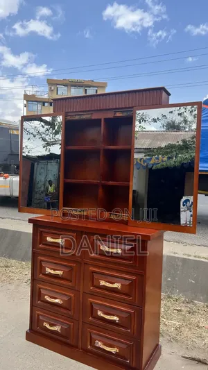 Dressing Table Ya Kishuwa Rangi Ya Mbao