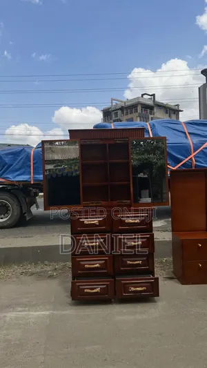 Dressing Table Ya Kishuwa Rangi Ya Mbao