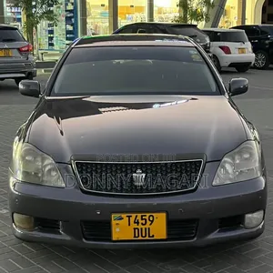Toyota Crown 2006 Black