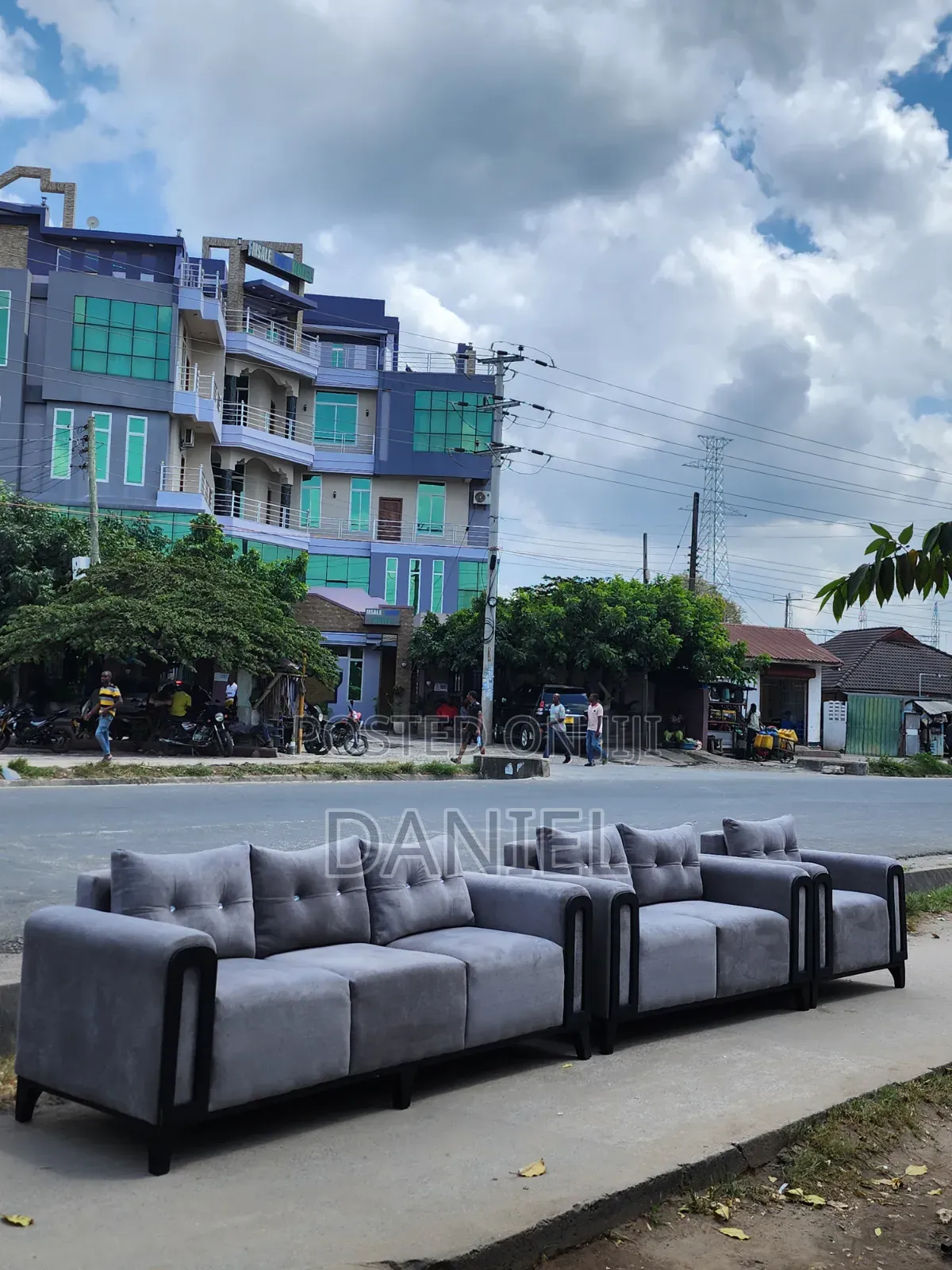 Sofa Set Ya 3:2:1 Rangi Zote Zinapatikana