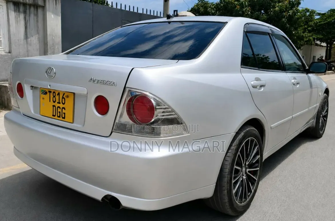 Toyota Altezza 2004 Silver
