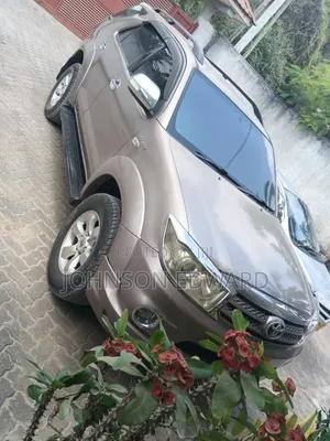 Toyota Fortuner 2018 Brown