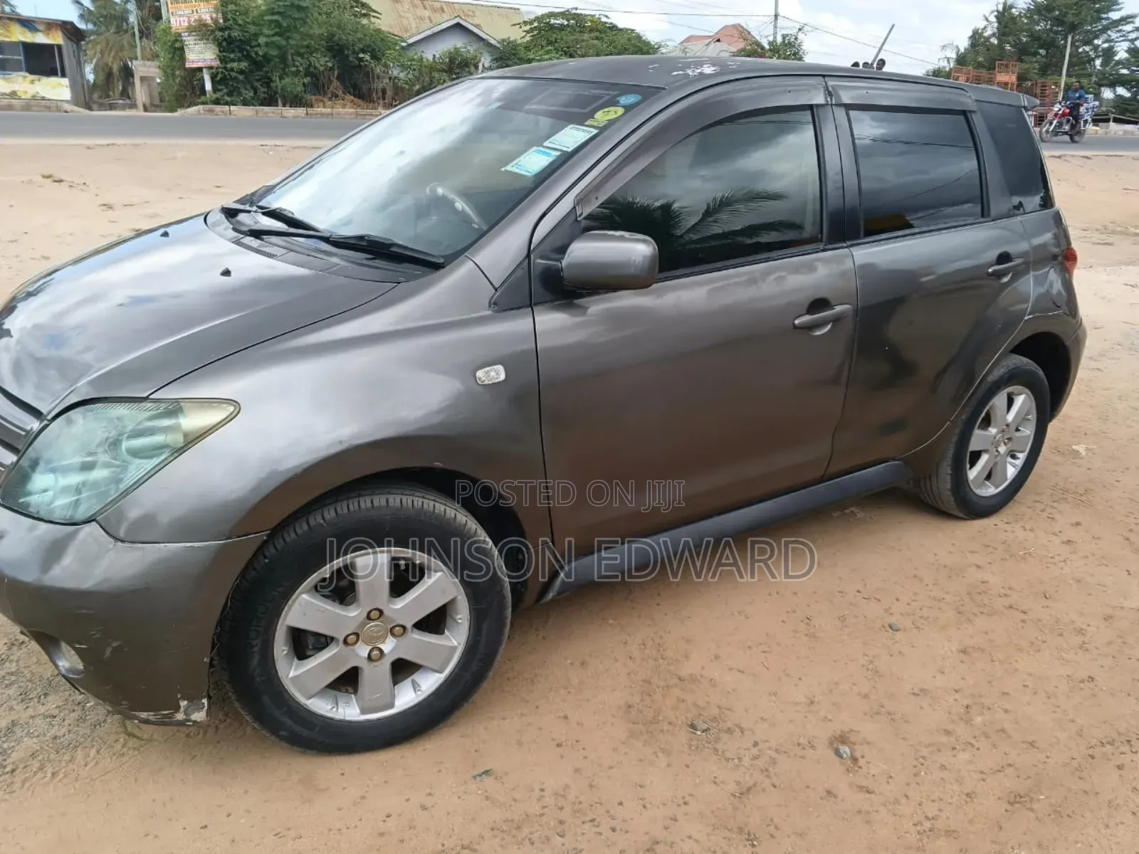 Toyota IST 2004 Gray