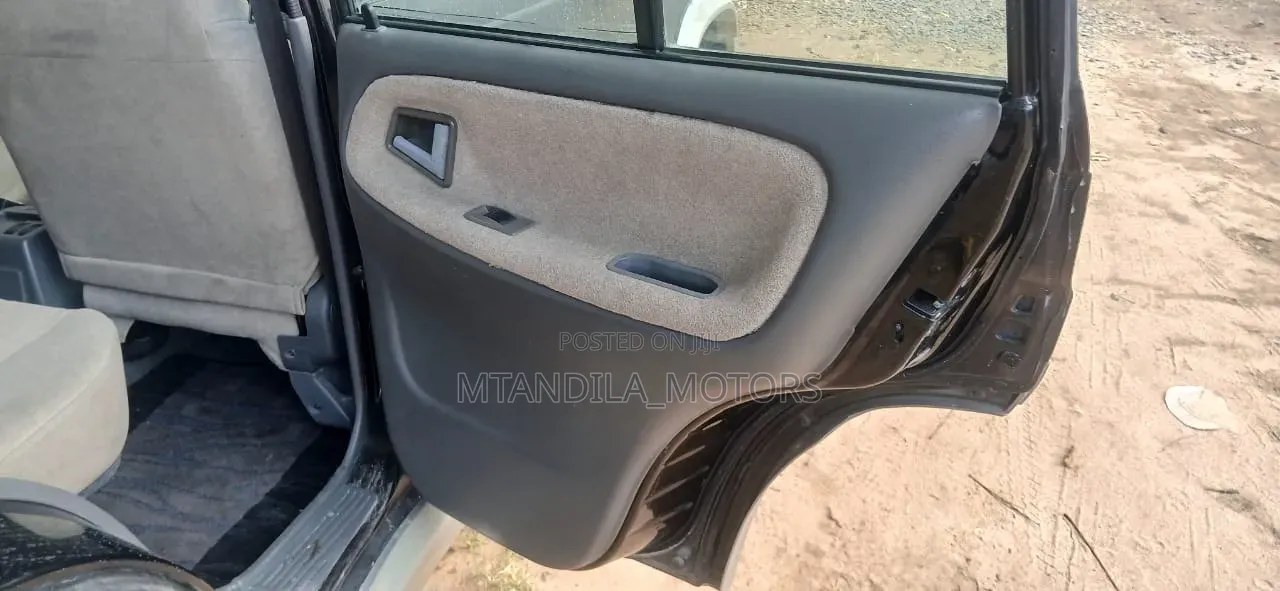 Suzuki Escudo 1995 Black